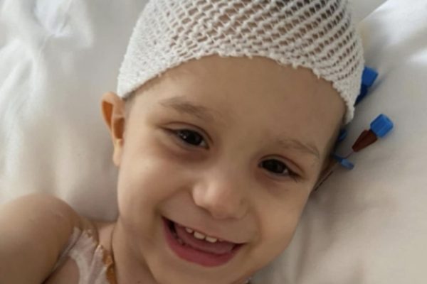 DIVNE VIJESTI: Maleni Omar Mahmić peti put pobijedio tumor!