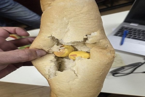 ŠOK U METKOVIĆU: Policija našla heroin skriven u hljebu – muškarac uhapšen!