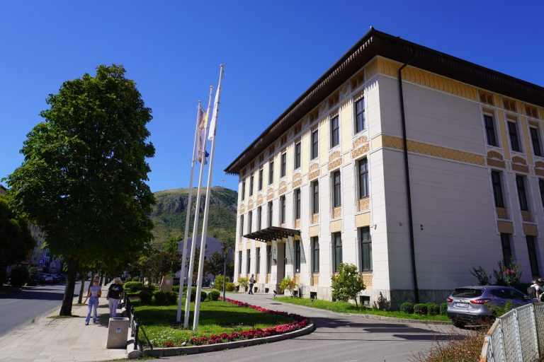 Okupljanje podrške otpuštenim radnicima JP Komunalno Mostar zakazano za utorak ispred Gradske vijećnice