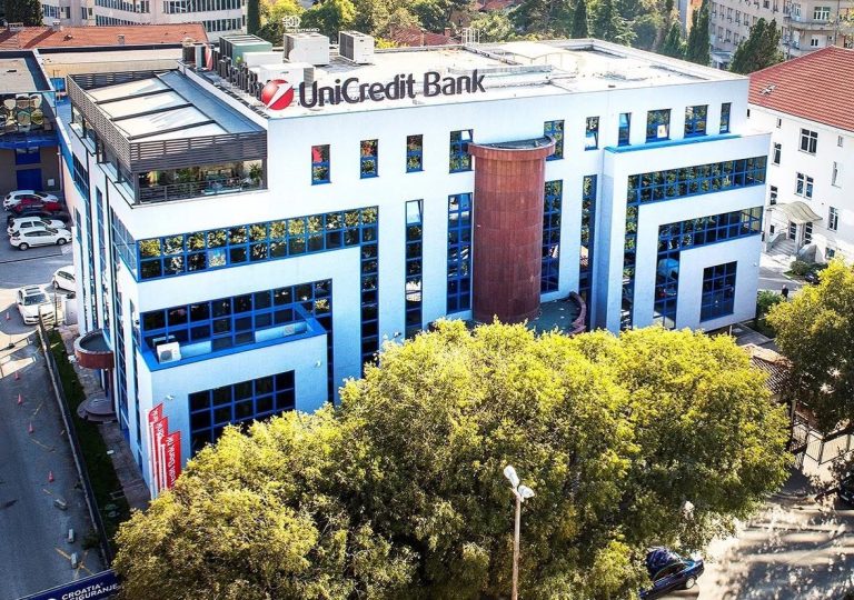 Bivša direktorica u UniCreditu tvrdi da su joj falsifikovali potpis na devet kredita