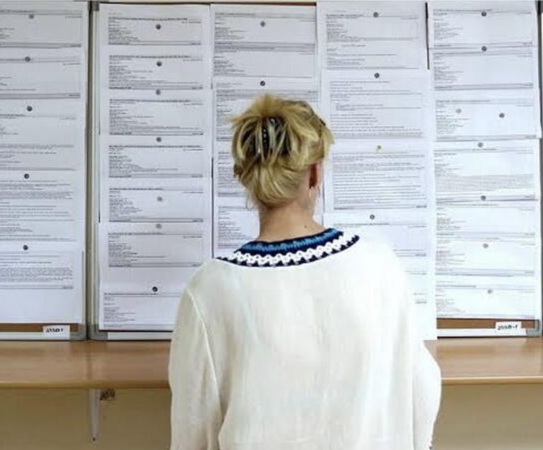 Biro pun, a radnika nema: Ko je kriv?