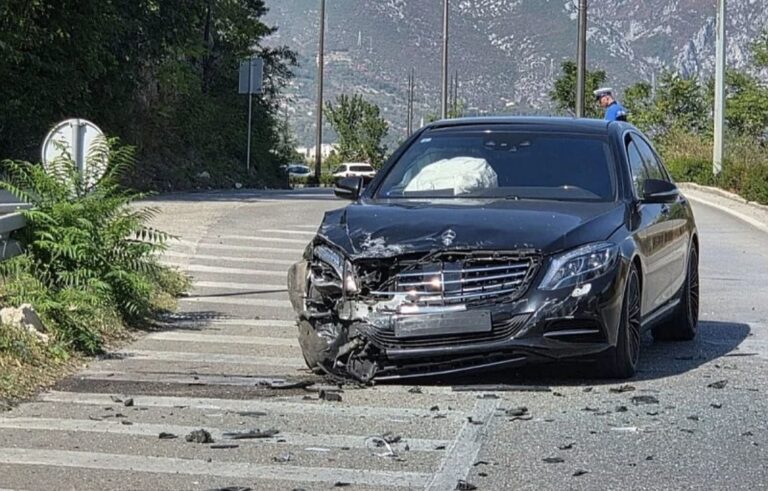 Teška saobraćajna nesreća u Mostaru: Čak osam osoba povrijeđeno, jedna teže