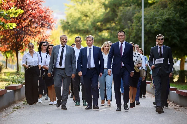 Narod i Pravda započeo kampanju iz devet gradova: Na izbore izlaze s više od 400 kandidata